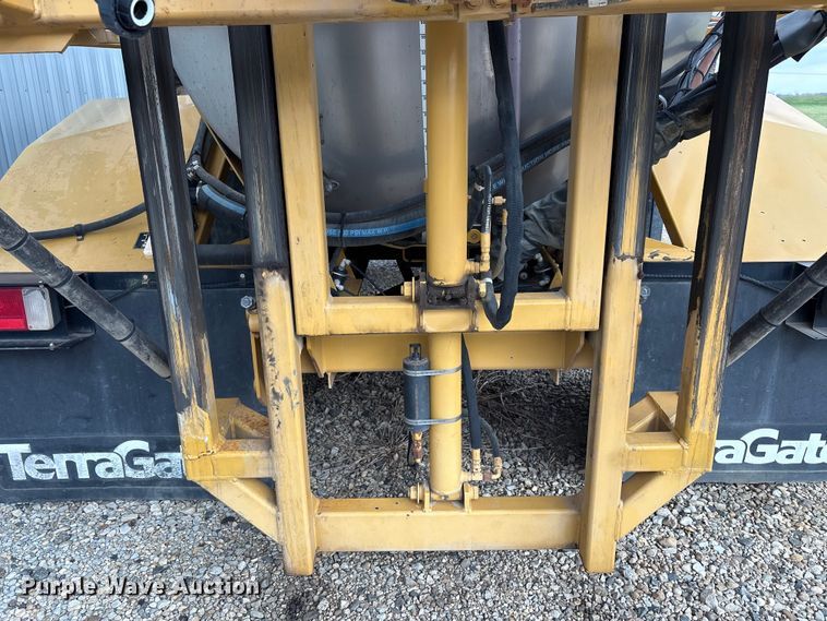 image for item FK1014 AGCO sprayer