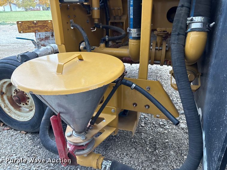 image for item FK1014 AGCO sprayer