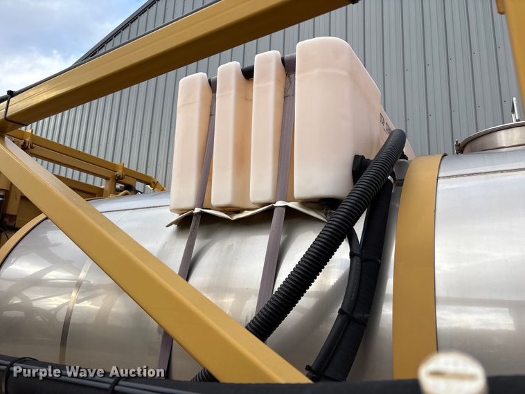 image for item FK1014 AGCO sprayer