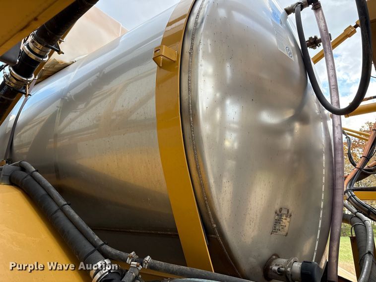 image for item FK1014 AGCO sprayer