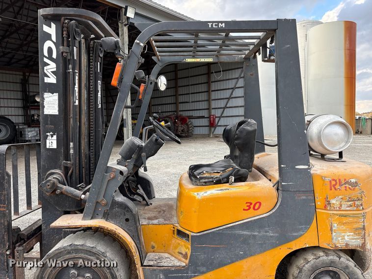image for item FK1015 TCM FG30T7L forklift