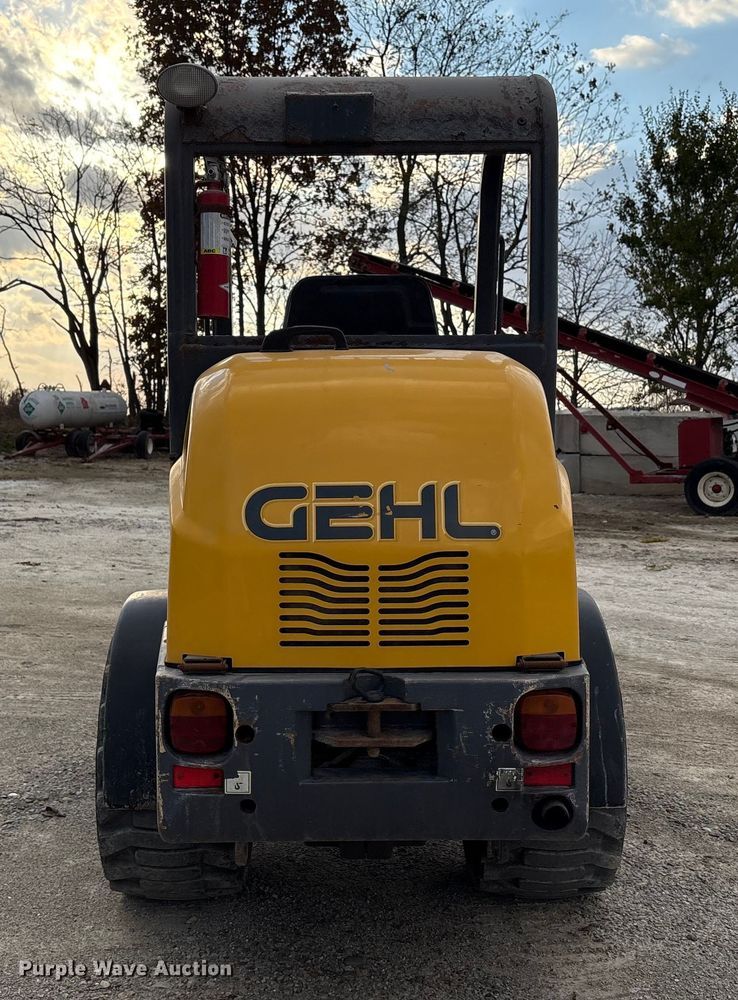 image for item FK1016 2011 Gehl AL540 wheel loader