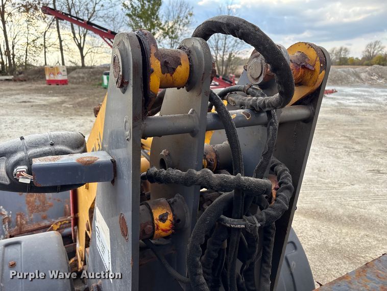 image for item FK1016 2011 Gehl AL540 wheel loader