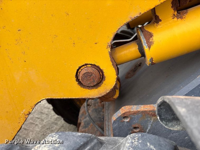 image for item FK1016 2011 Gehl AL540 wheel loader