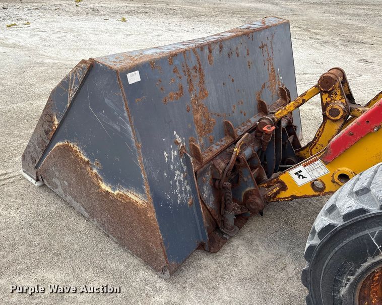 image for item FK1016 2011 Gehl AL540 wheel loader