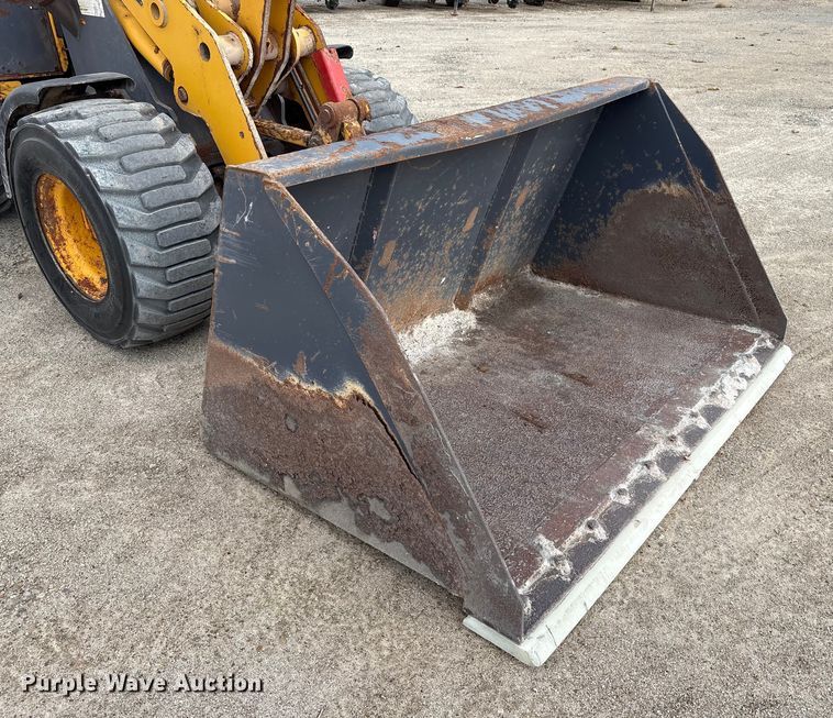 image for item FK1016 2011 Gehl AL540 wheel loader