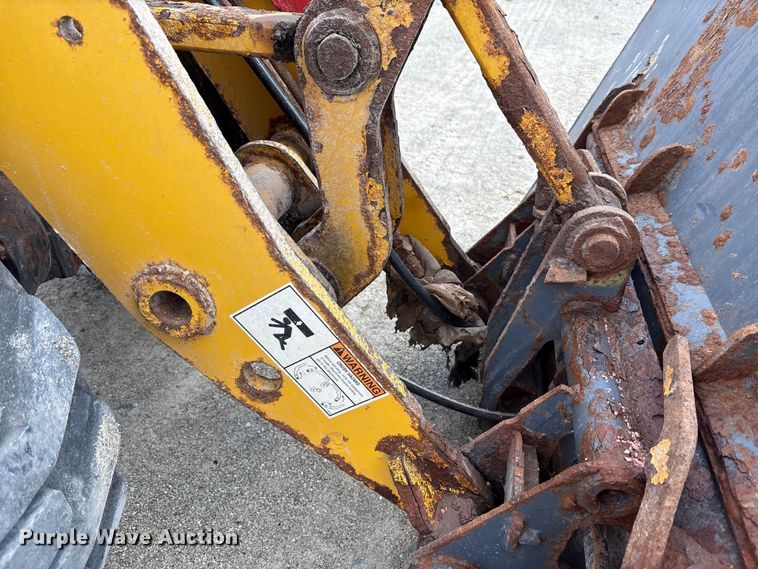 image for item FK1016 2011 Gehl AL540 wheel loader