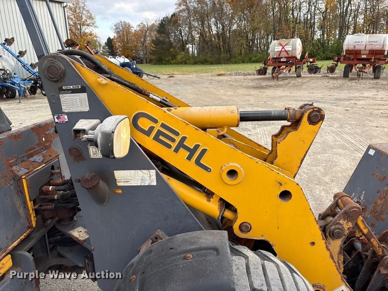 image for item FK1016 2011 Gehl AL540 wheel loader