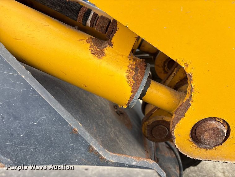 image for item FK1016 2011 Gehl AL540 wheel loader