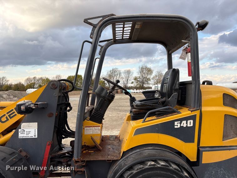 image for item FK1016 2011 Gehl AL540 wheel loader