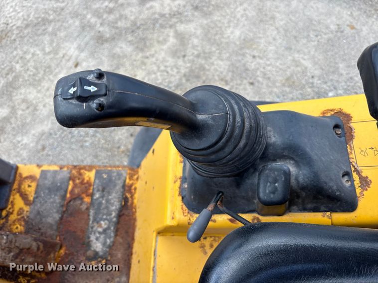 image for item FK1016 2011 Gehl AL540 wheel loader