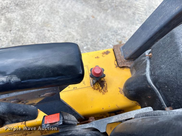 image for item FK1016 2011 Gehl AL540 wheel loader