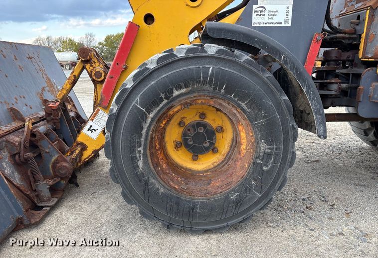 image for item FK1016 2011 Gehl AL540 wheel loader