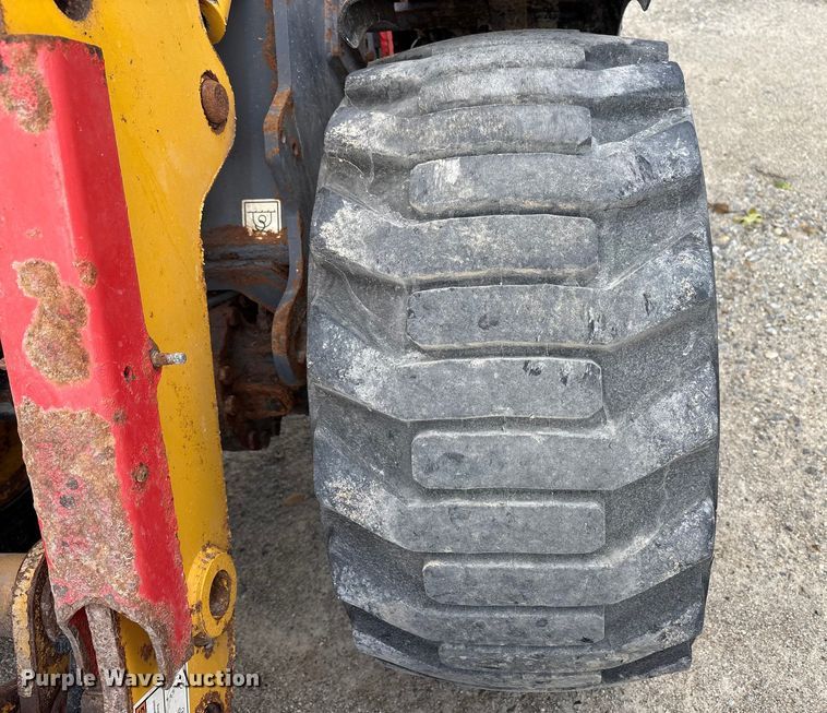 image for item FK1016 2011 Gehl AL540 wheel loader