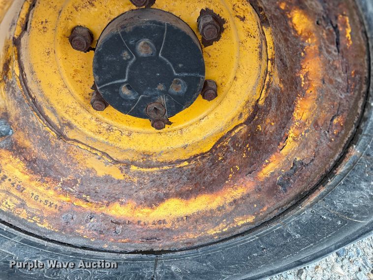 image for item FK1016 2011 Gehl AL540 wheel loader