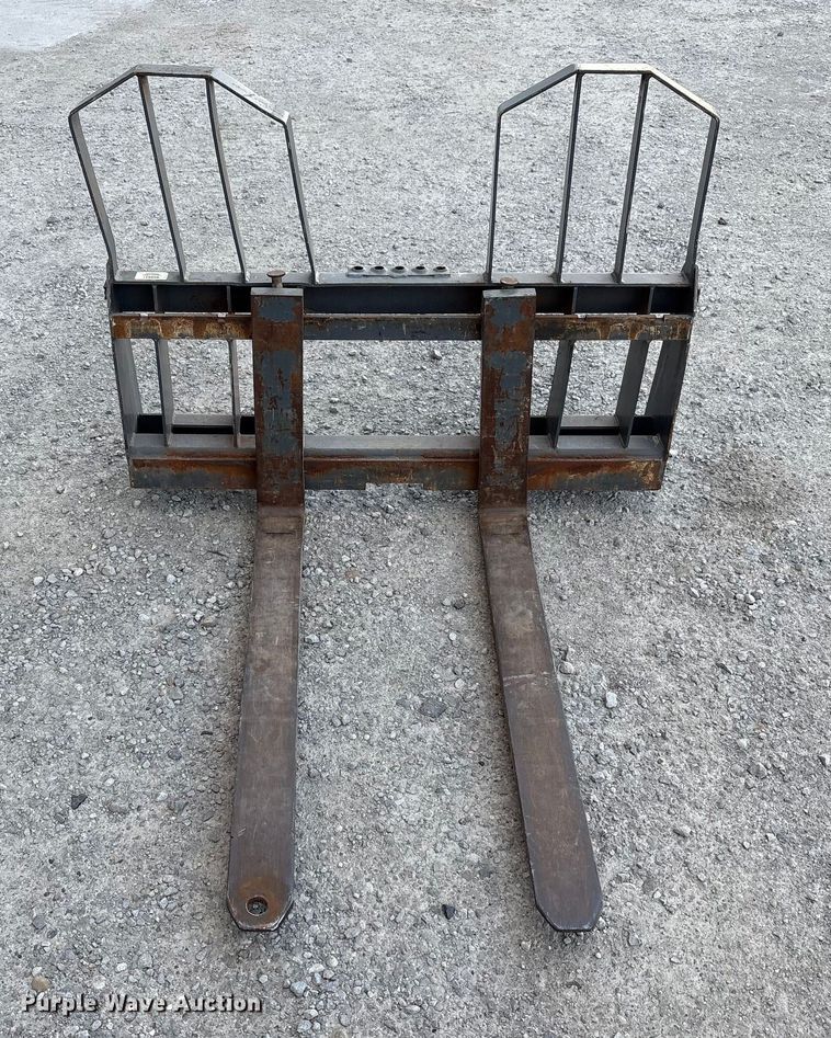 image for item FK1016 2011 Gehl AL540 wheel loader