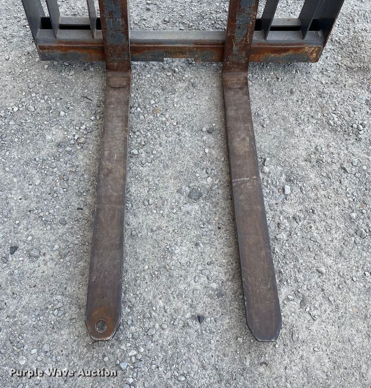 image for item FK1016 2011 Gehl AL540 wheel loader