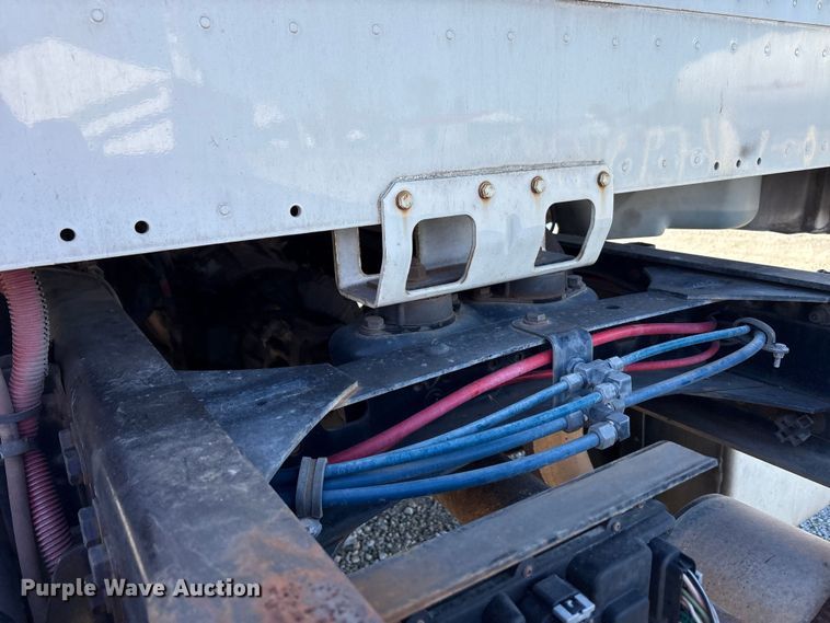 image for item FK1017 2005 Freightliner M2 106 truck cab and chassis