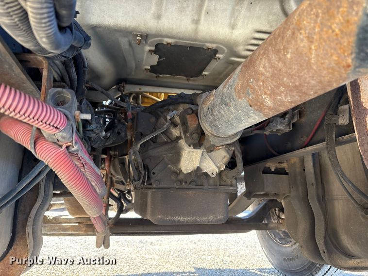 image for item FK1017 2005 Freightliner M2 106 truck cab and chassis