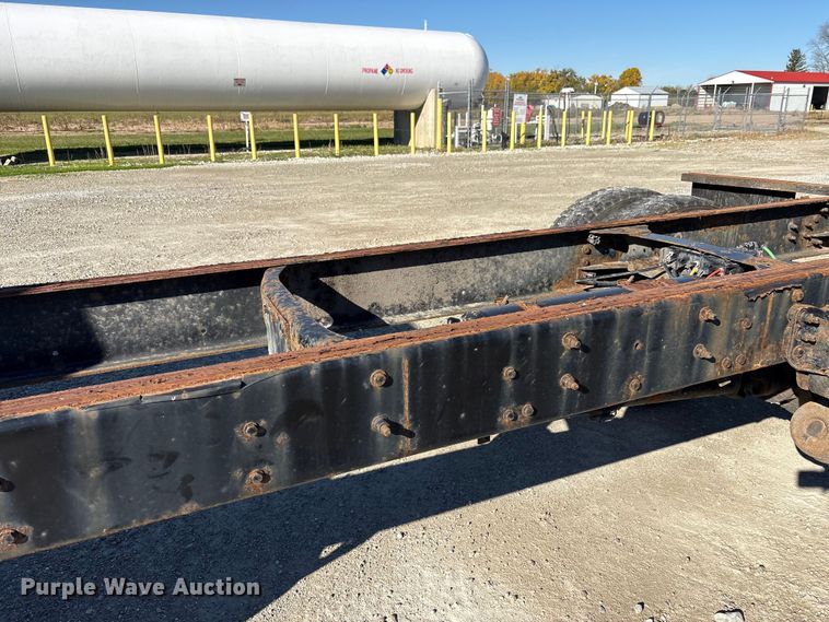 image for item FK1017 2005 Freightliner M2 106 truck cab and chassis