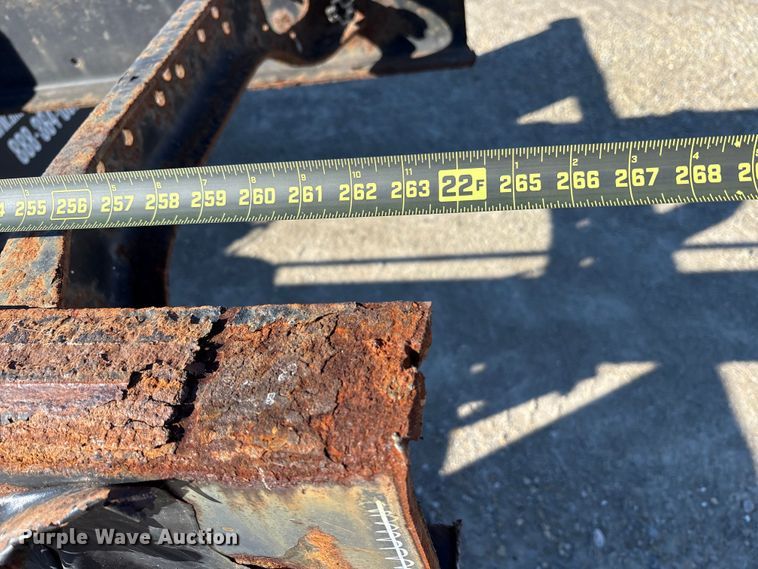 image for item FK1017 2005 Freightliner M2 106 truck cab and chassis