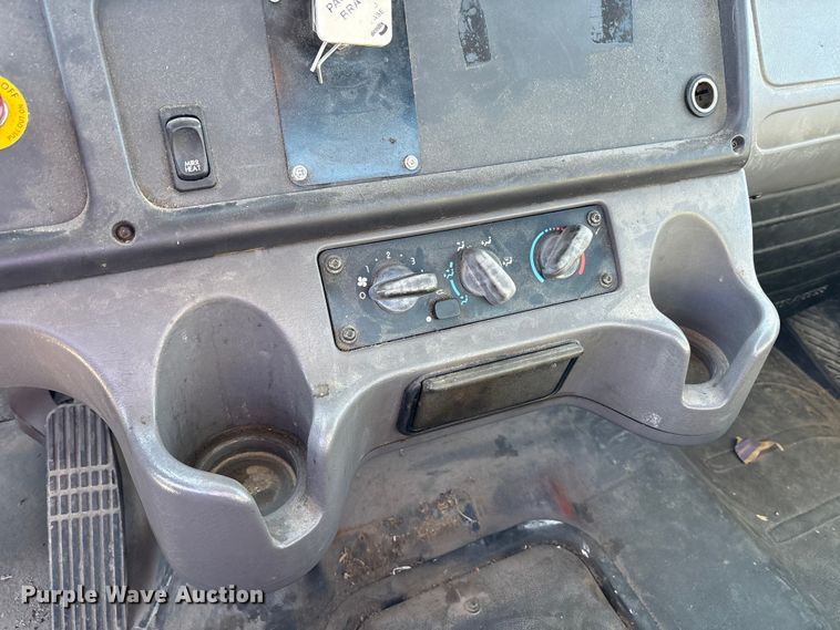 image for item FK1017 2005 Freightliner M2 106 truck cab and chassis