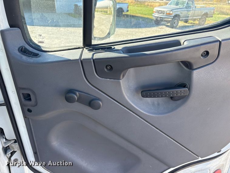 image for item FK1017 2005 Freightliner M2 106 truck cab and chassis