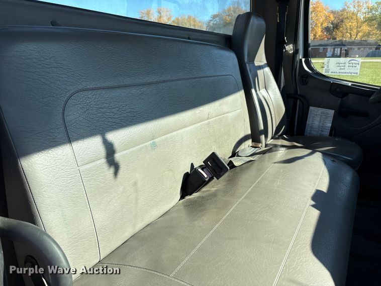 image for item FK1017 2005 Freightliner M2 106 truck cab and chassis