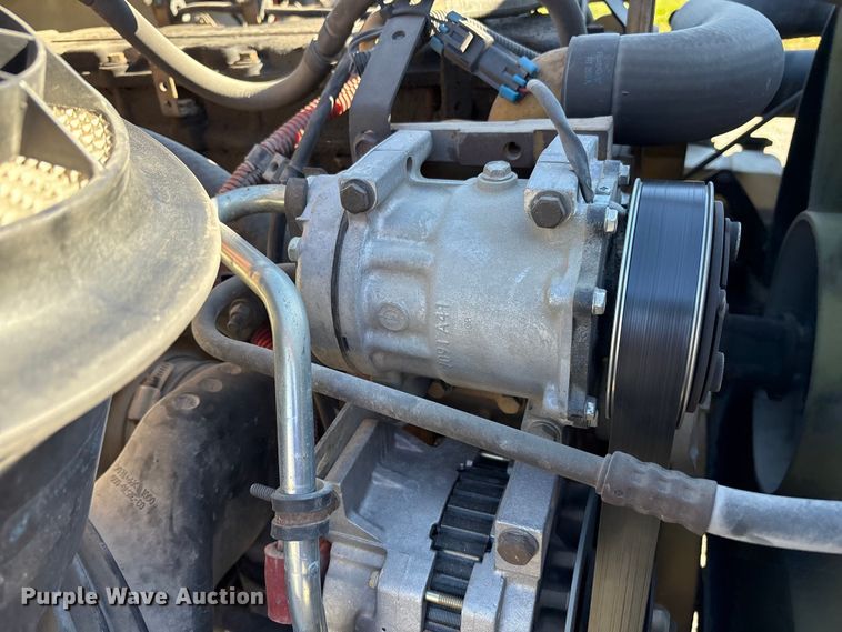 image for item FK1017 2005 Freightliner M2 106 truck cab and chassis