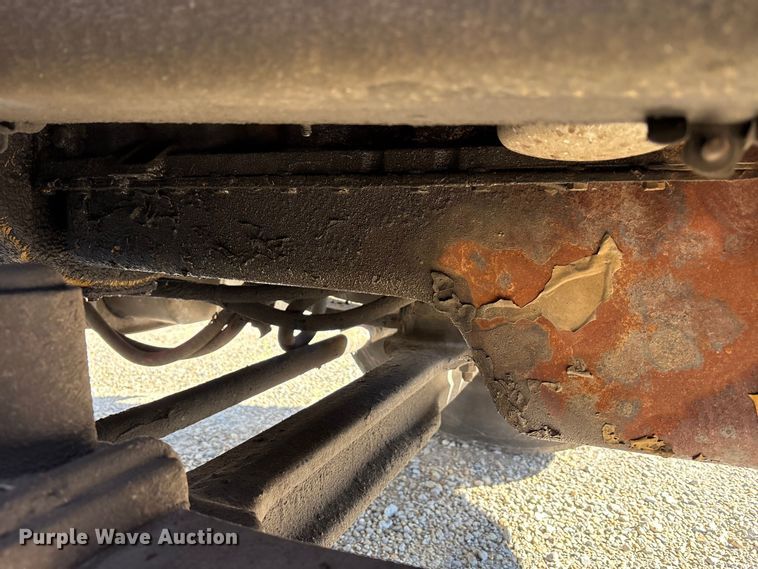 image for item FK1017 2005 Freightliner M2 106 truck cab and chassis