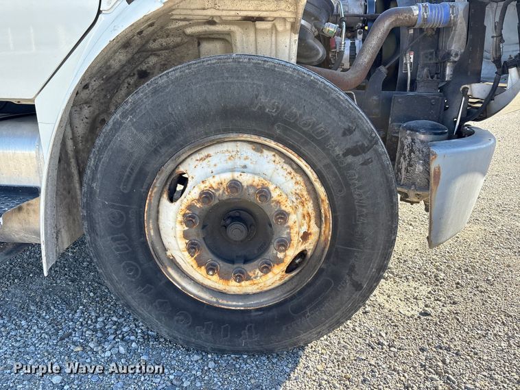 image for item FK1017 2005 Freightliner M2 106 truck cab and chassis