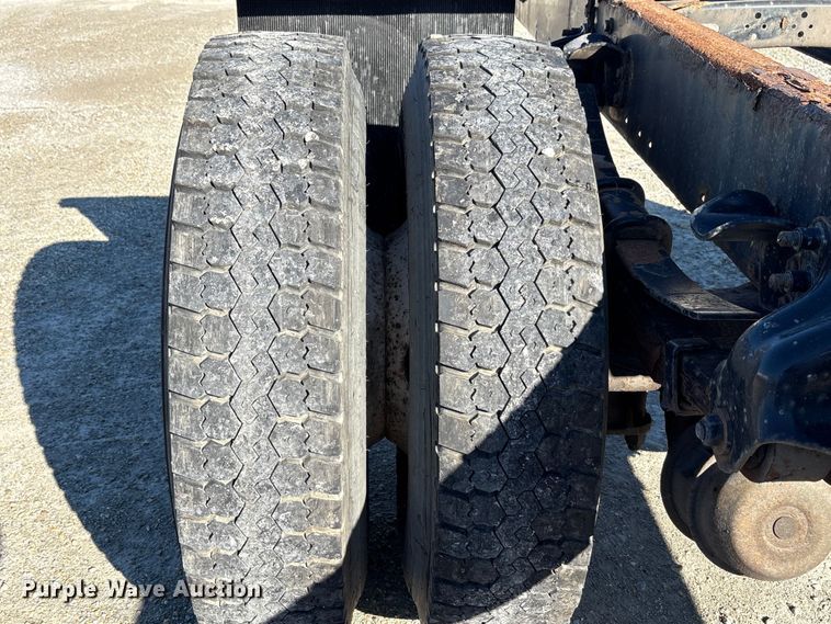 image for item FK1017 2005 Freightliner M2 106 truck cab and chassis