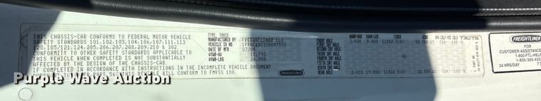 image for item FK1017 2005 Freightliner M2 106 truck cab and chassis