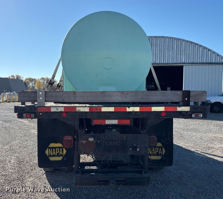 image for item FK1018 1988 Ford F700 flatbed truck