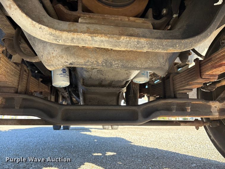 image for item FK1018 1988 Ford F700 flatbed truck