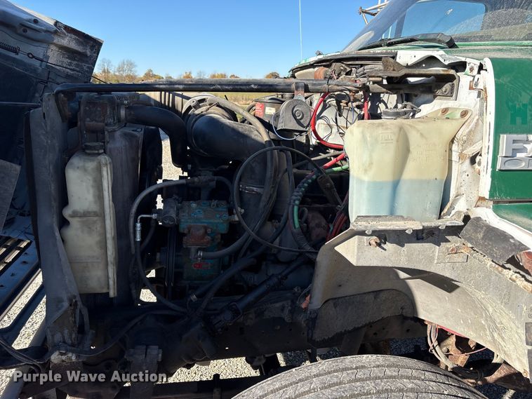 image for item FK1018 1988 Ford F700 flatbed truck