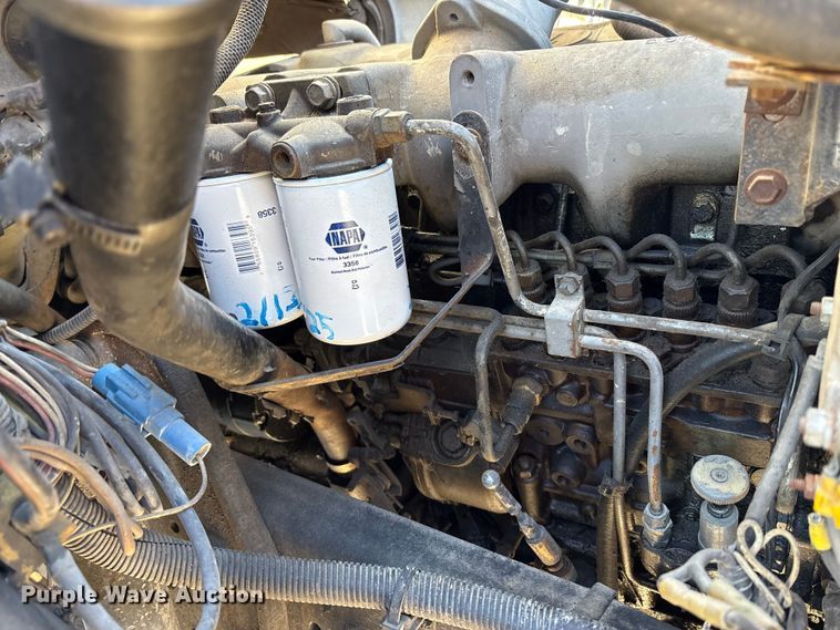 image for item FK1018 1988 Ford F700 flatbed truck