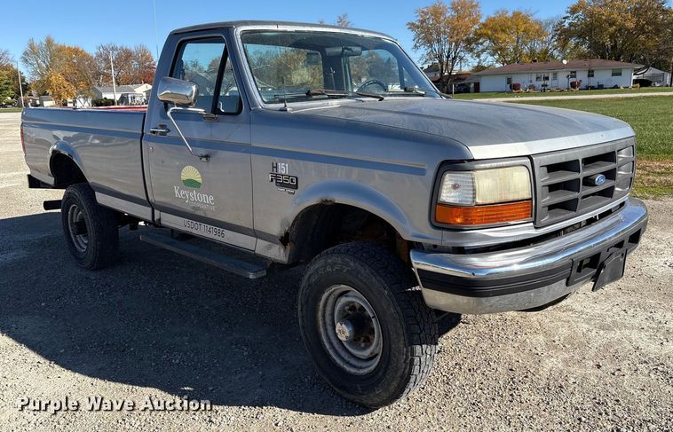 image for item FK1019 1997 Ford F350 XL pickup truck