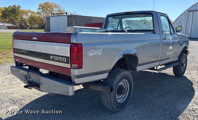 image for item FK1019 1997 Ford F350 XL pickup truck