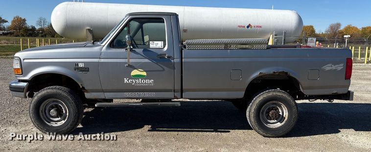 image for item FK1019 1997 Ford F350 XL pickup truck