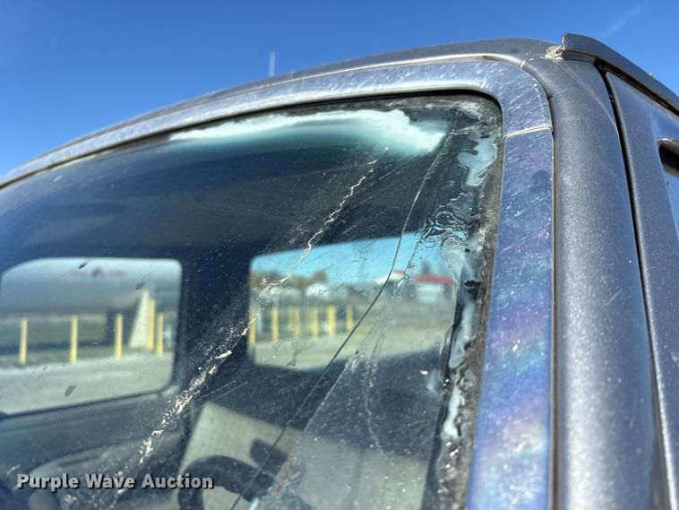 image for item FK1019 1997 Ford F350 XL pickup truck