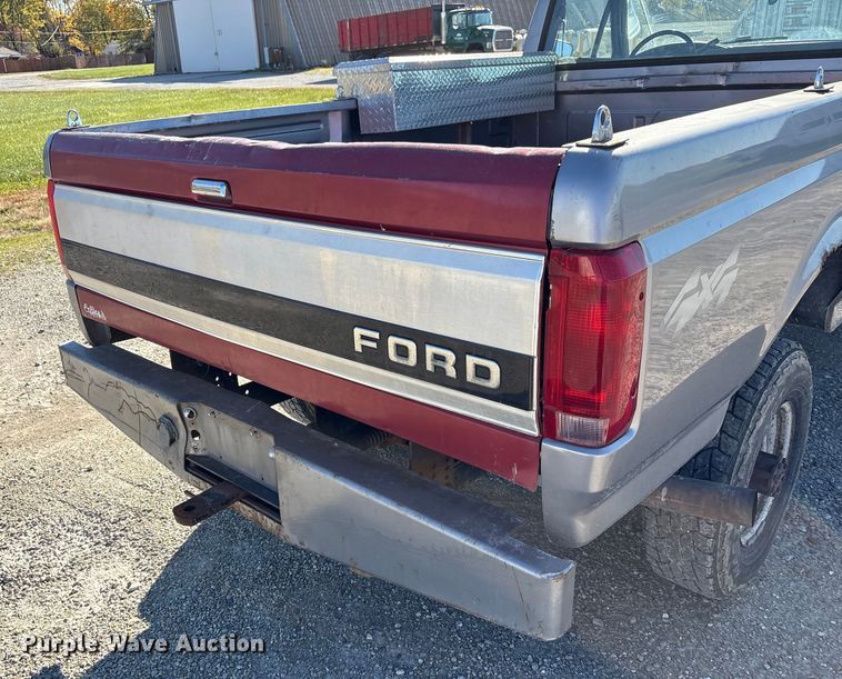 image for item FK1019 1997 Ford F350 XL pickup truck