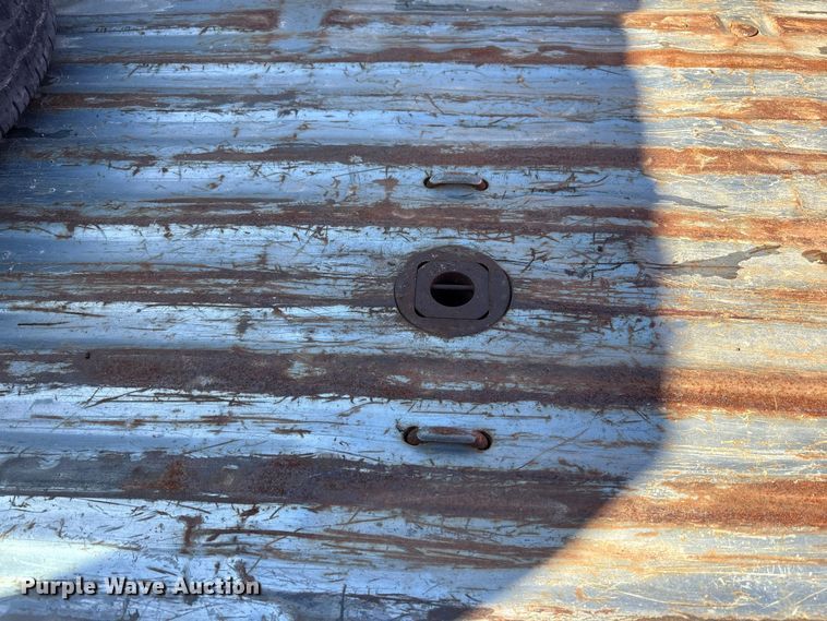 image for item FK1019 1997 Ford F350 XL pickup truck