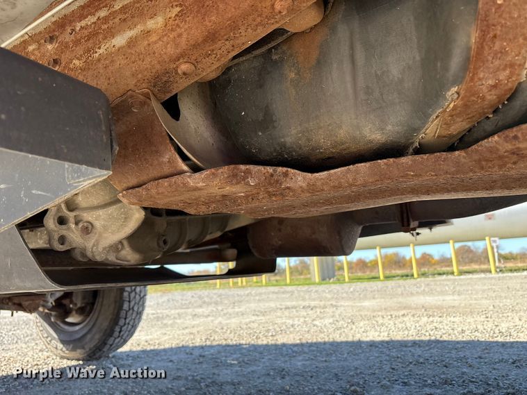 image for item FK1019 1997 Ford F350 XL pickup truck