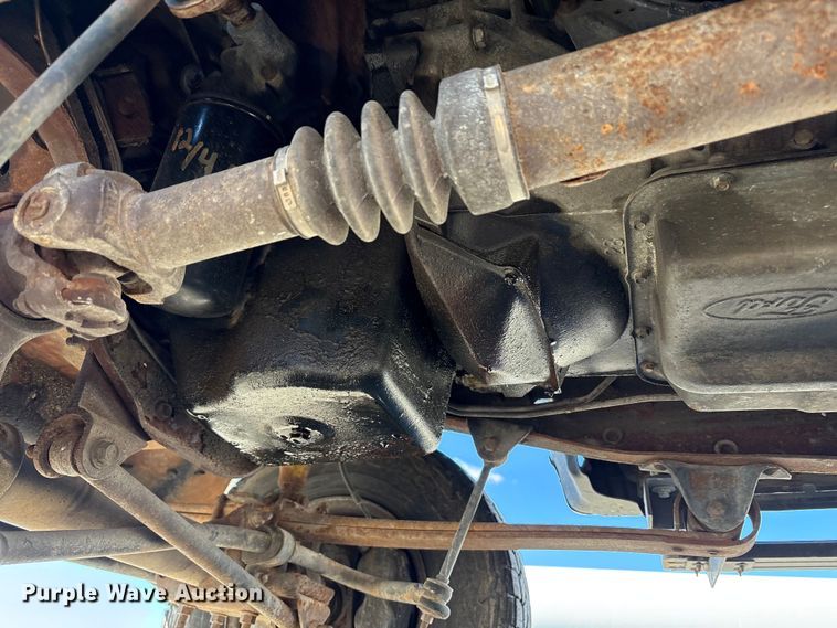 image for item FK1019 1997 Ford F350 XL pickup truck