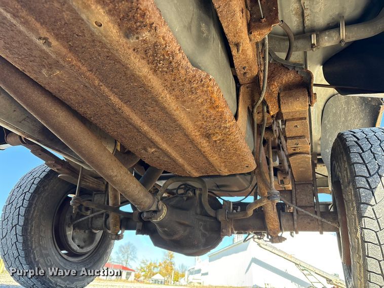 image for item FK1019 1997 Ford F350 XL pickup truck