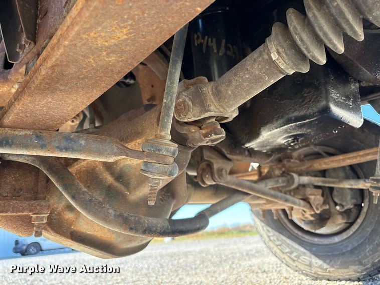 image for item FK1019 1997 Ford F350 XL pickup truck