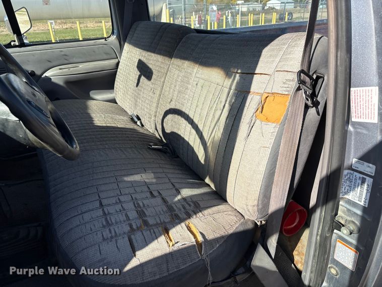 image for item FK1019 1997 Ford F350 XL pickup truck