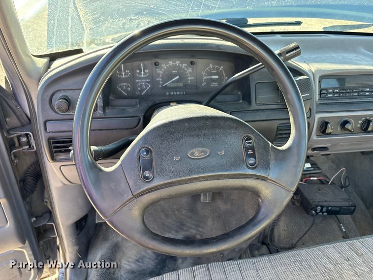 image for item FK1019 1997 Ford F350 XL pickup truck