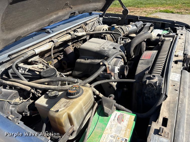 image for item FK1019 1997 Ford F350 XL pickup truck